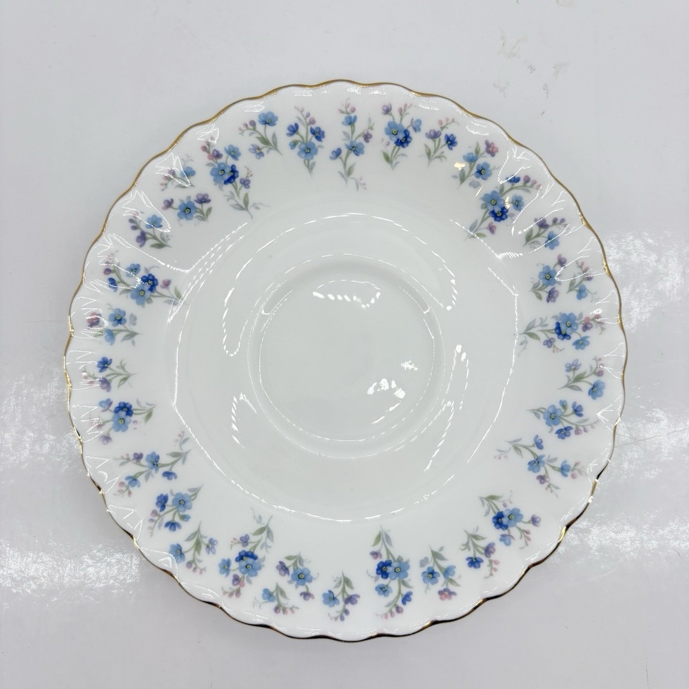 Vintage Royal Albert Memory Lane Tea Cup &‎ Saucer England Blue Floral Gold Trim - Picture 4 of 10